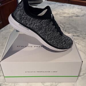 👟 APL Men's 8.5 TECHLOOM Phantom | Gray and Black | Athletic Shoes